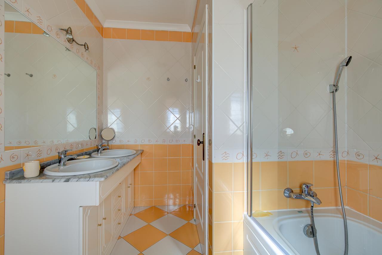 Altura Prime - 5 Suites, Private Pool And Parking, Walk To Beach Luaran gambar